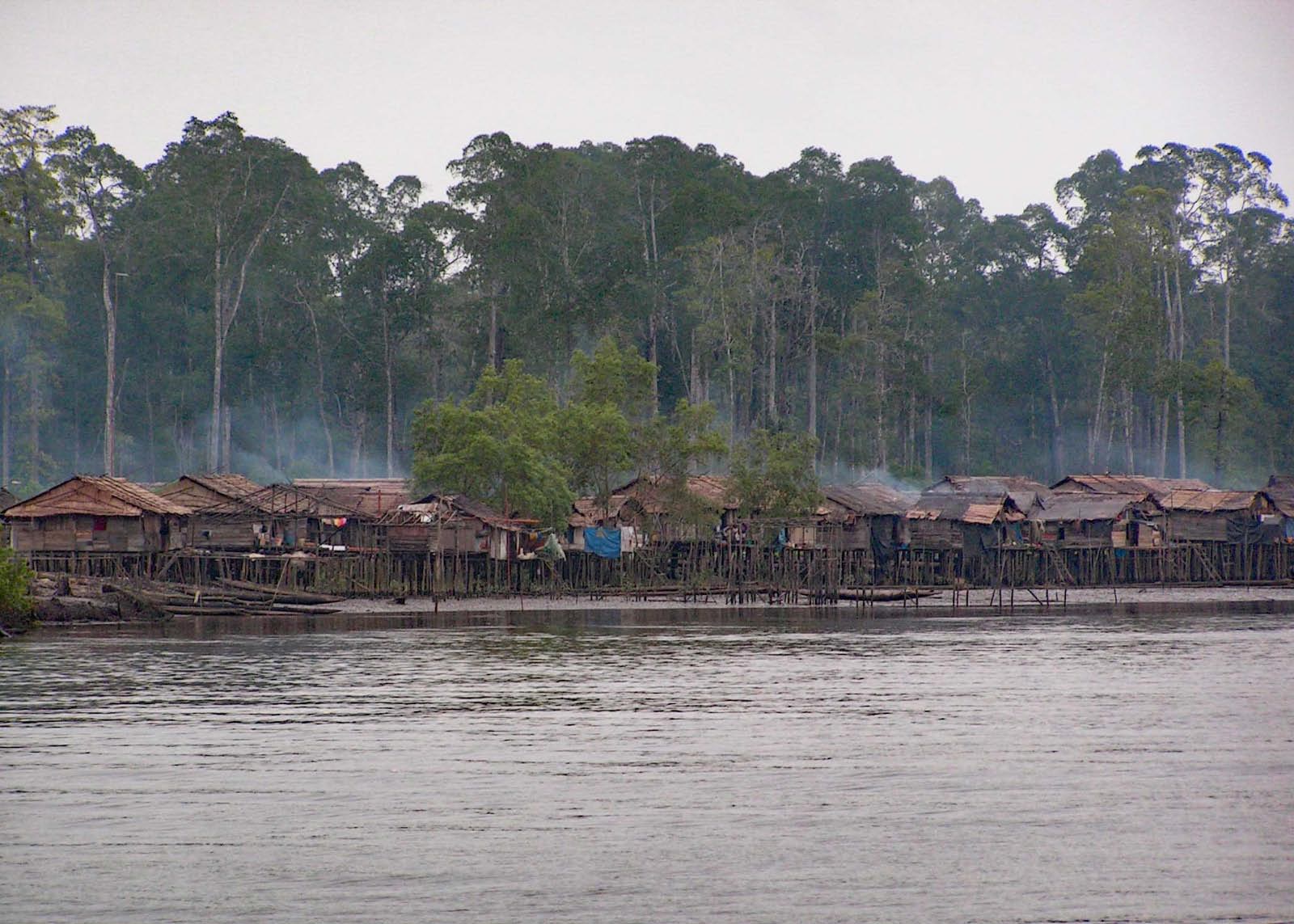 légende peuples de la foret de Nouvelle Guinéee: les Kamoro