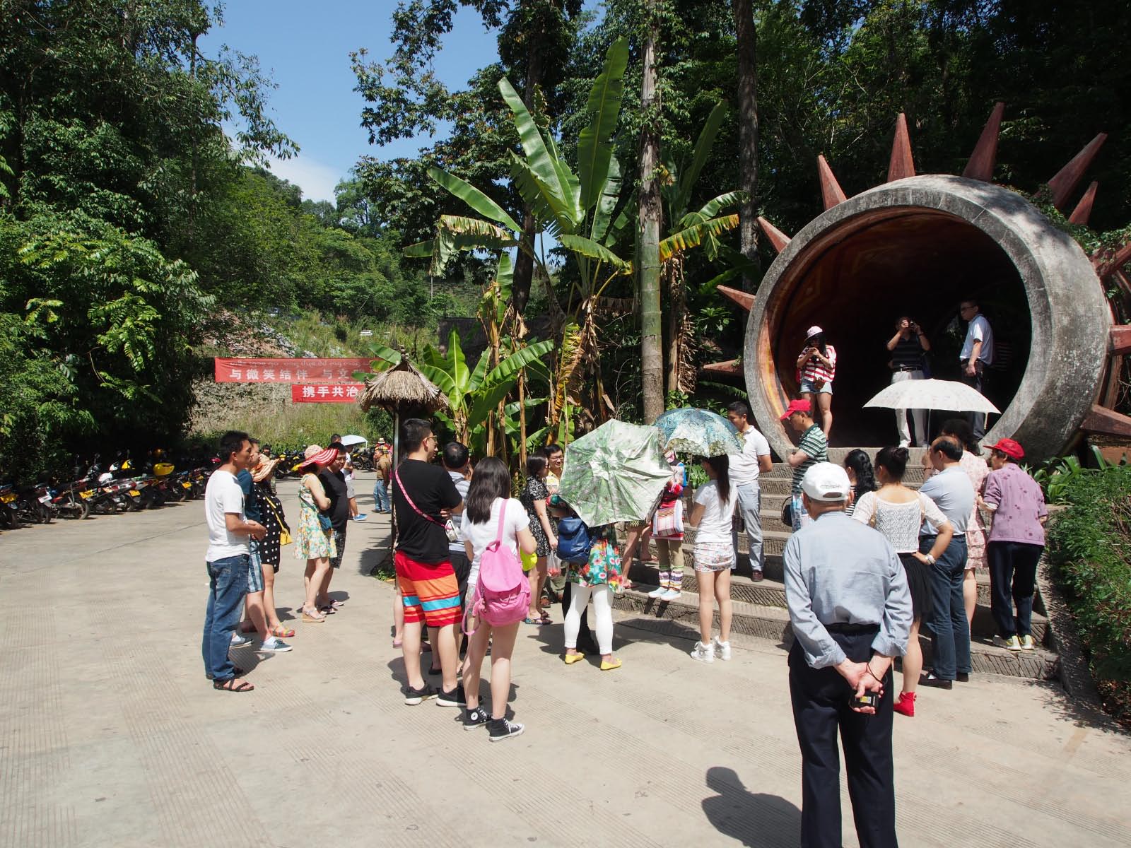 village ethnologique au *Xishuangbanna village ethnologique au *Xishuangbanna