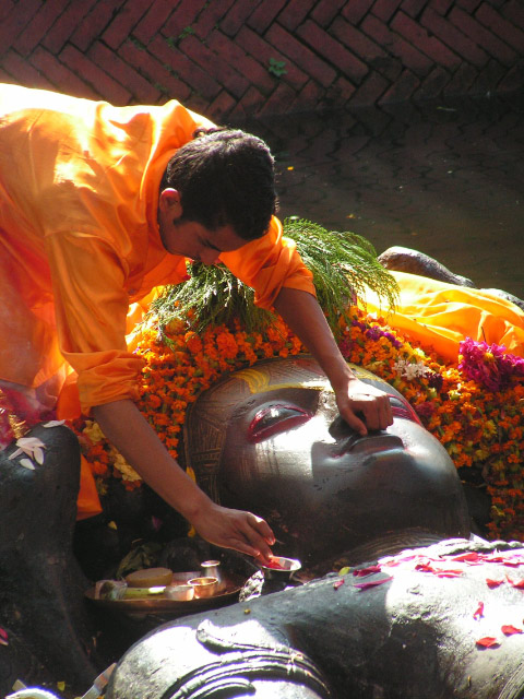 vishnou de Boudhanilkanta (Katmendou - Népal)