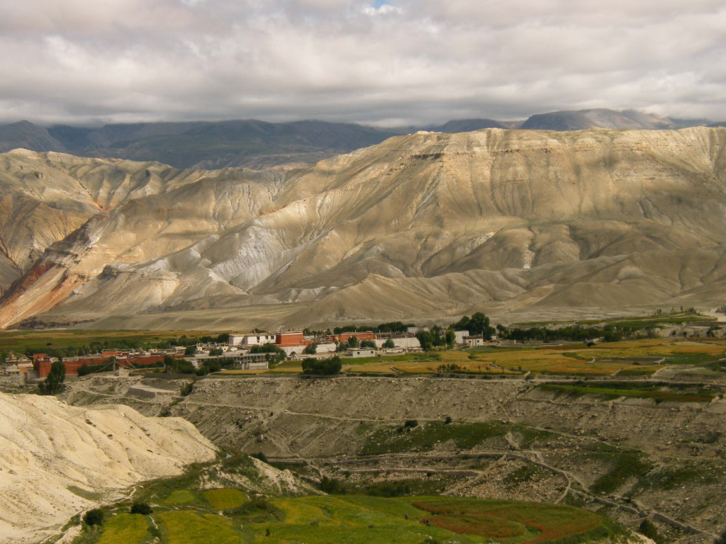 Lho Mangtang Lho Mangtang est la capitale de l'ancien royaume